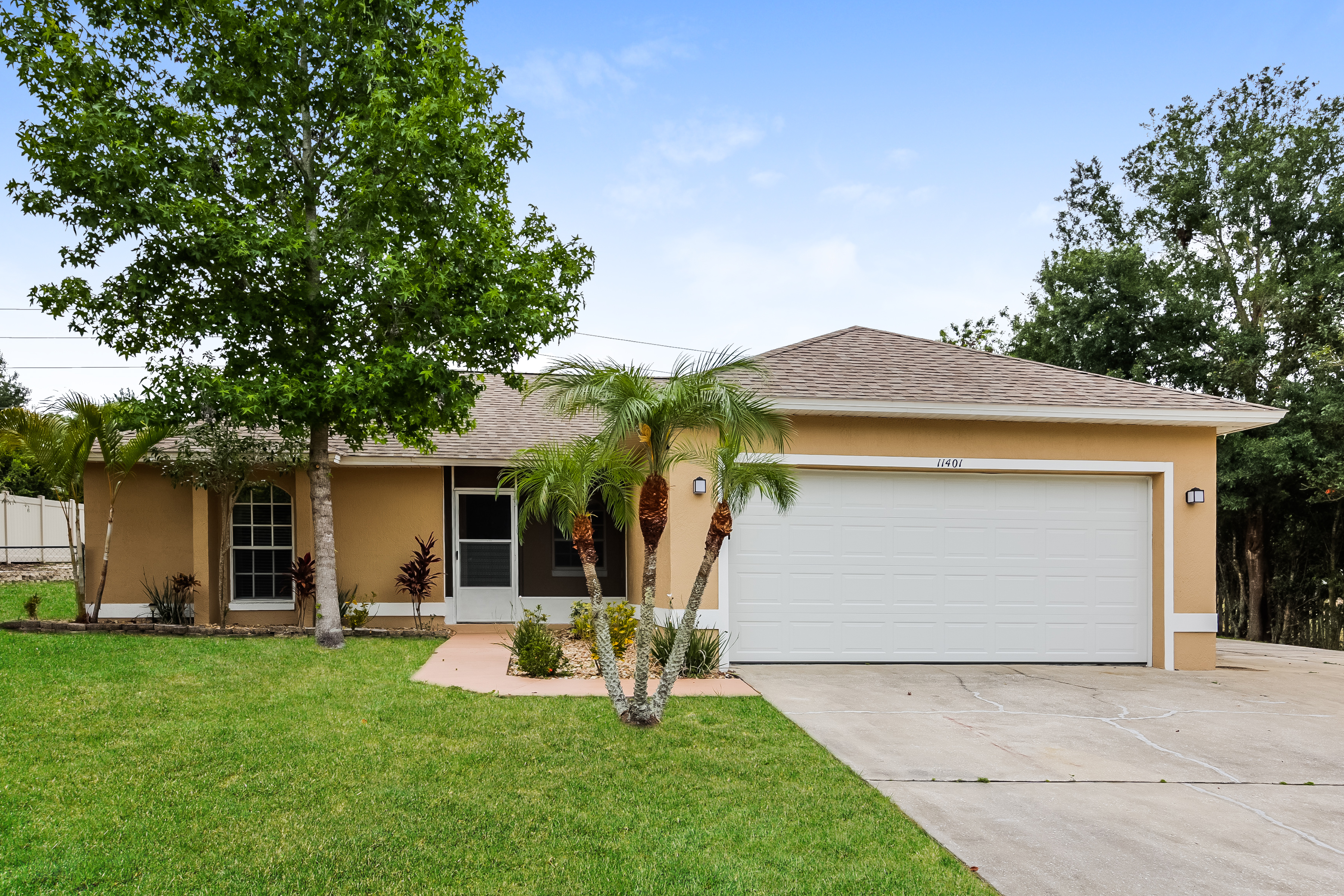 11401 MANDARIN CLERMONT, FL 34711